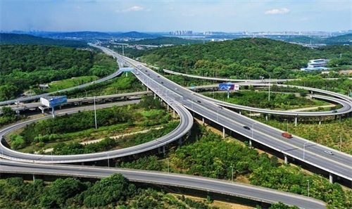 万秀钢筋套筒应用于高速公路